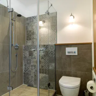 Ideen für das Badezimmerfliesen-Design in Ihrer Wohnung