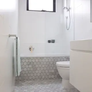 Badezimmerfliesen-Designs für kleine Badezimmer