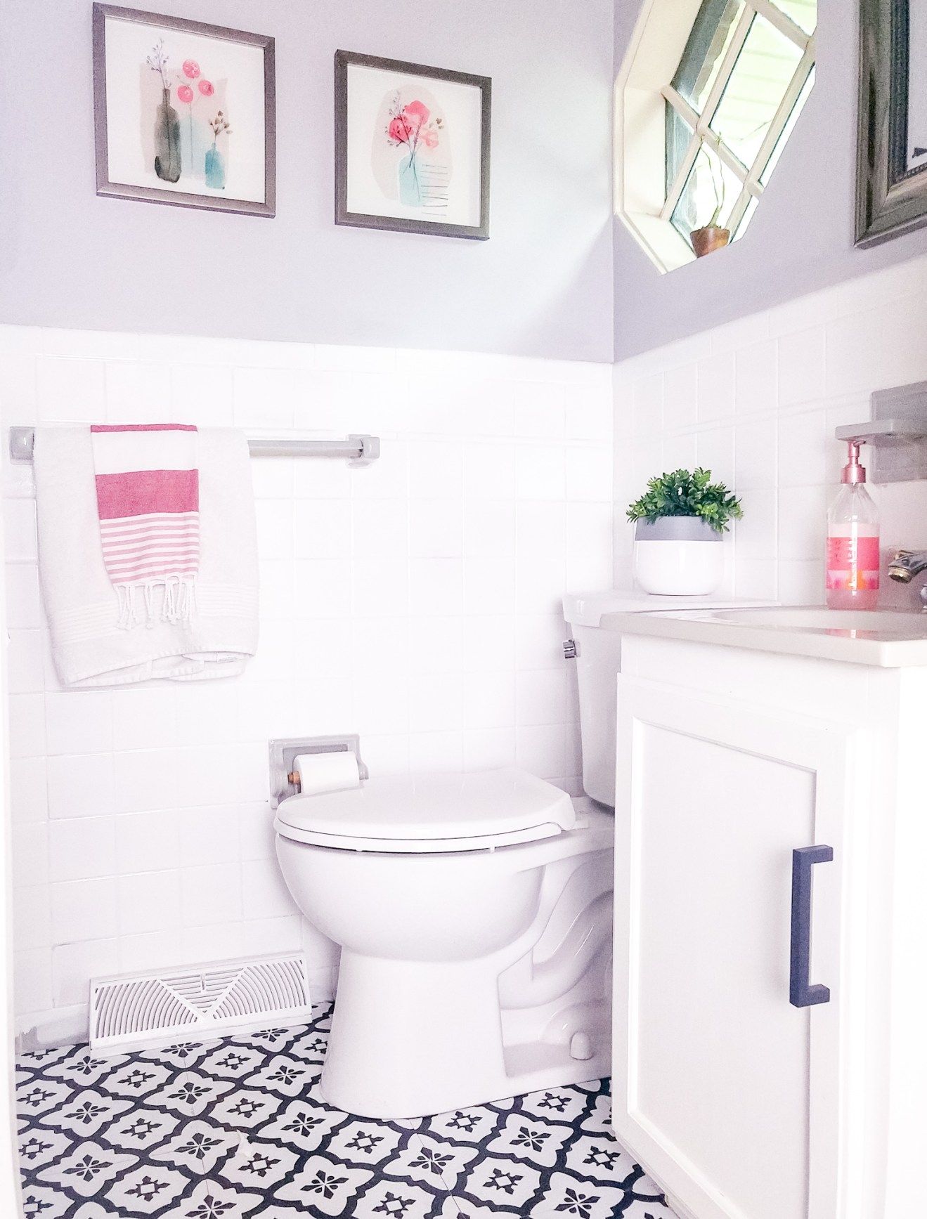 img/how-to-paint-bathroom-tile-white.jpg